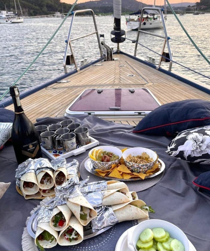 Veleggiata Sensoriale – Esperienza Benessere in Barca a Vela